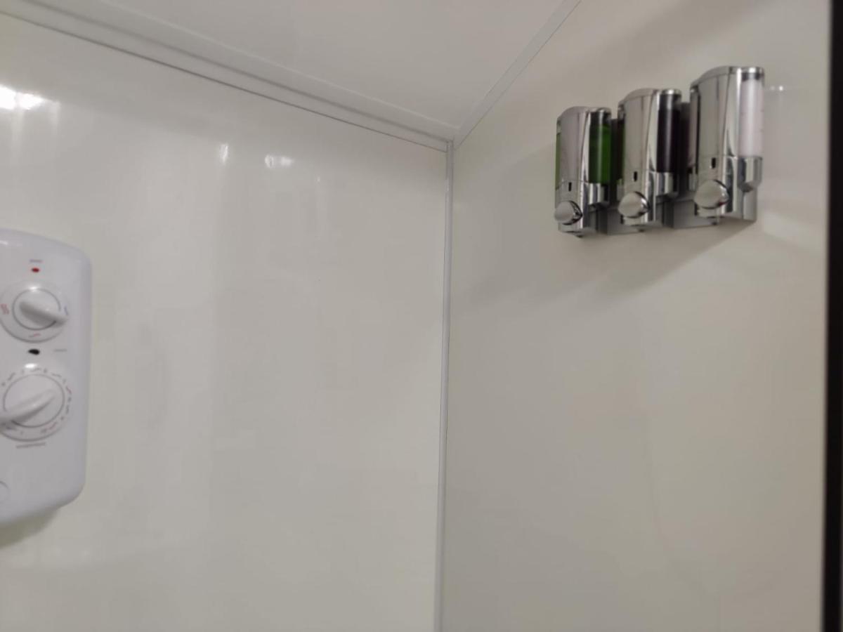 Double Ensuite Rooms สวอนซี ภายนอก รูปภาพ