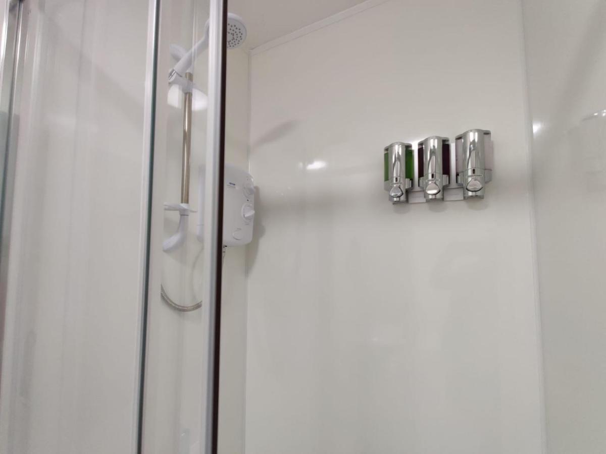 Double Ensuite Rooms สวอนซี ภายนอก รูปภาพ