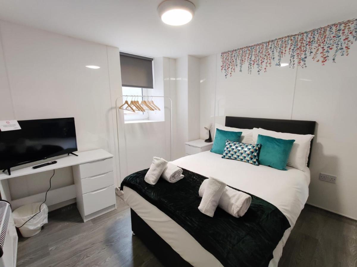 Double Ensuite Rooms สวอนซี ภายนอก รูปภาพ