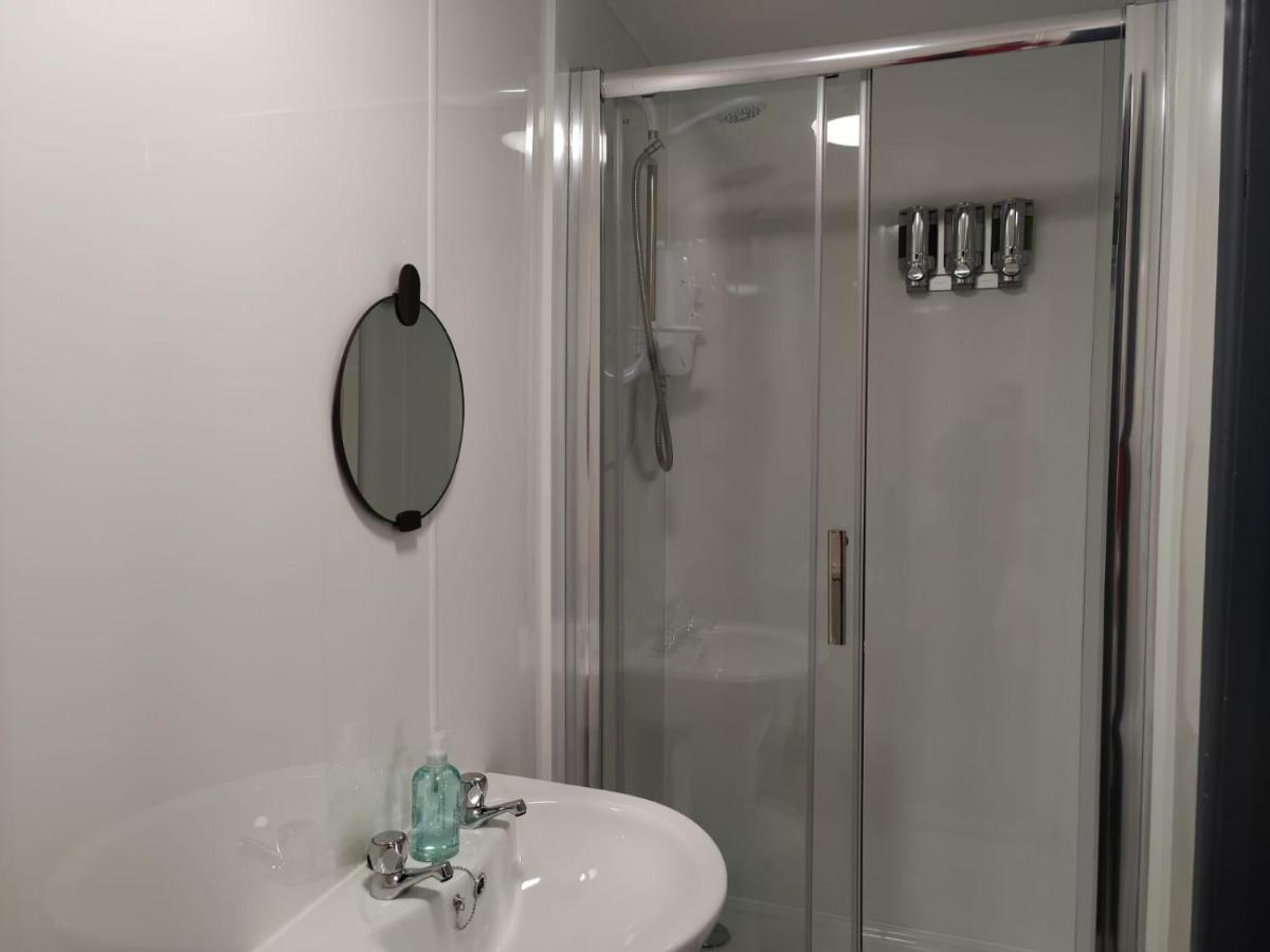 Double Ensuite Rooms สวอนซี ภายนอก รูปภาพ